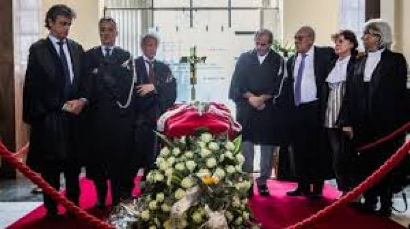 Mani Pulite, scomparso la guida dell'inchiesta, il magistrato Borrelli