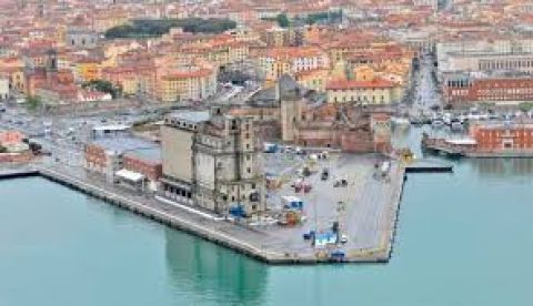 Sindaco 5Stelle a Livorno: una "rivoluzione" che non si vede