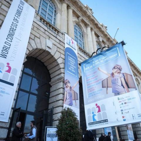 "La famiglia" al centro del convegno di Verona, con un taglio pericoloso