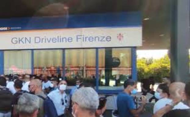 Licenziamenti alla GKN (componenti per auto) di Firenze